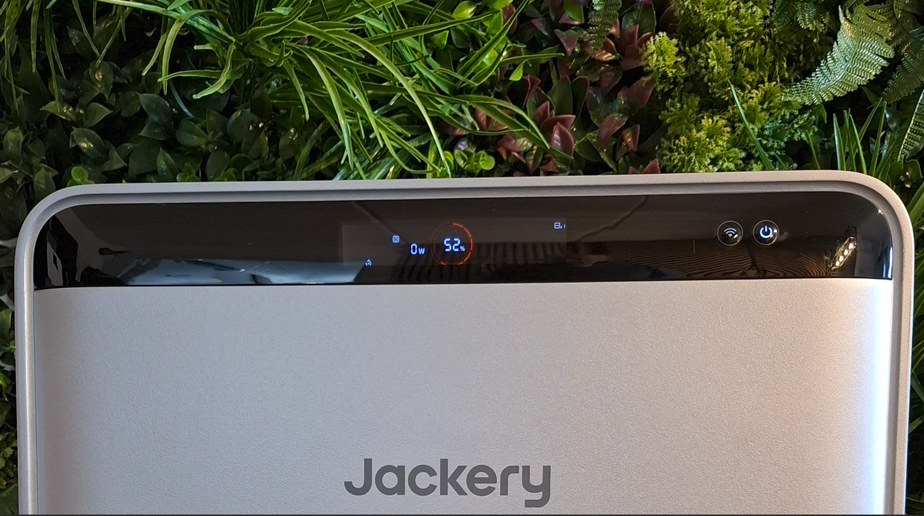 Jackery SolarVault Pro Max AC